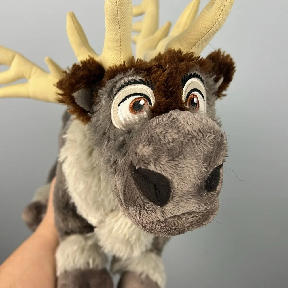 Disney Parks Sven Frozen stuffed plush reindeer Authentic parks souvenir